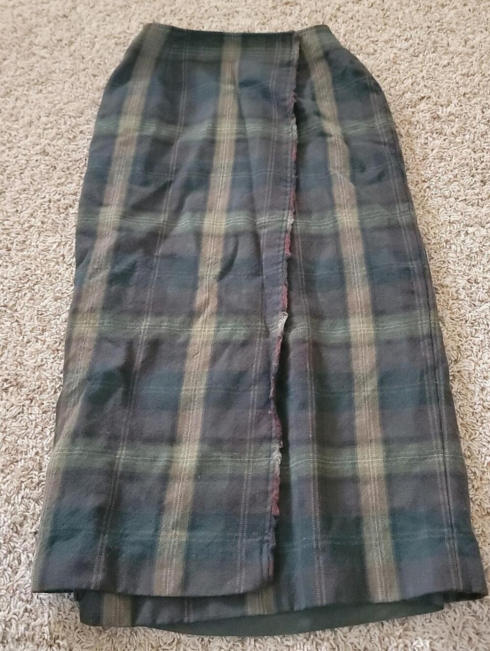 Jones New York Green Plaid 100% Wool Midi Skirt! Lined. Size Womens 8